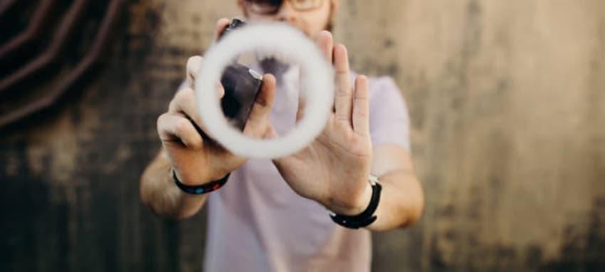 e zigaretten handgepäck richtig packen praktische Tipps zu Akkus Liquid und Flugbestimmungen