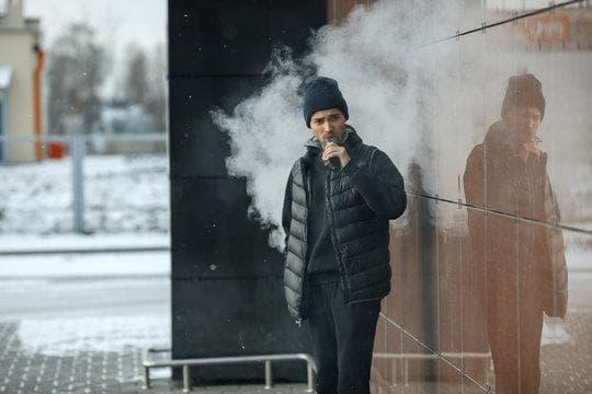 einweg e zigarette Test 2025 – Top Modelle, Geschmacksstärke, Nikotinoptionen und Umweltfakten