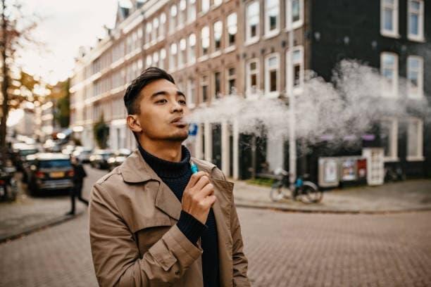 Aktuelle Infos zu darf man e-zigaretten im zug rauchen und welche Bußgelder drohen