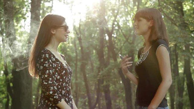 Rechtsanwalt e-zigarette rechtliche Beratung zu Haftung, Werbung und Jugendschutz